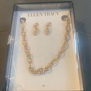 ELLEN TRACY SET    NEVER WORN